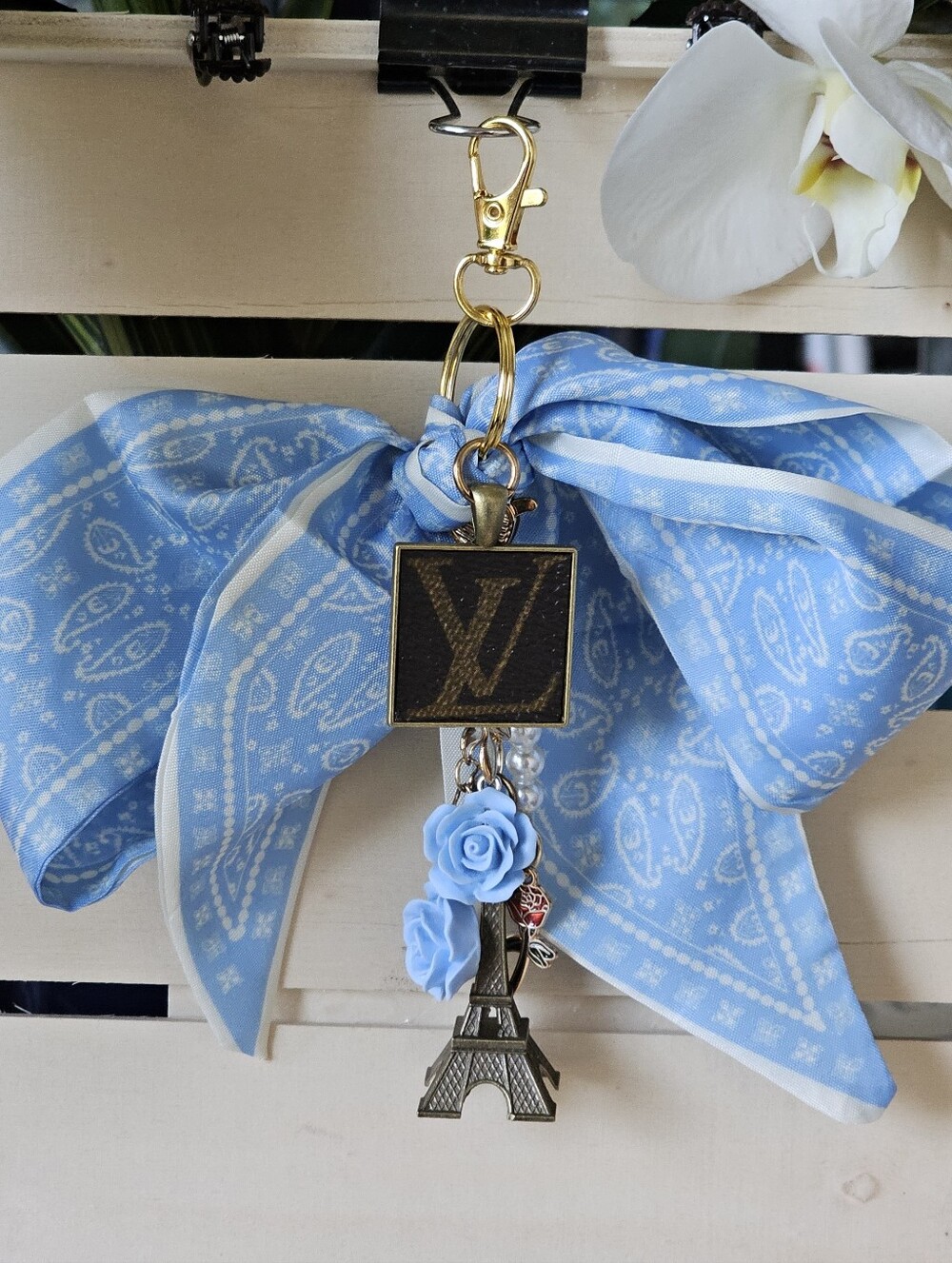 Louis Vuitton Piece in Pendant on Keychain w/Twilly & Charms